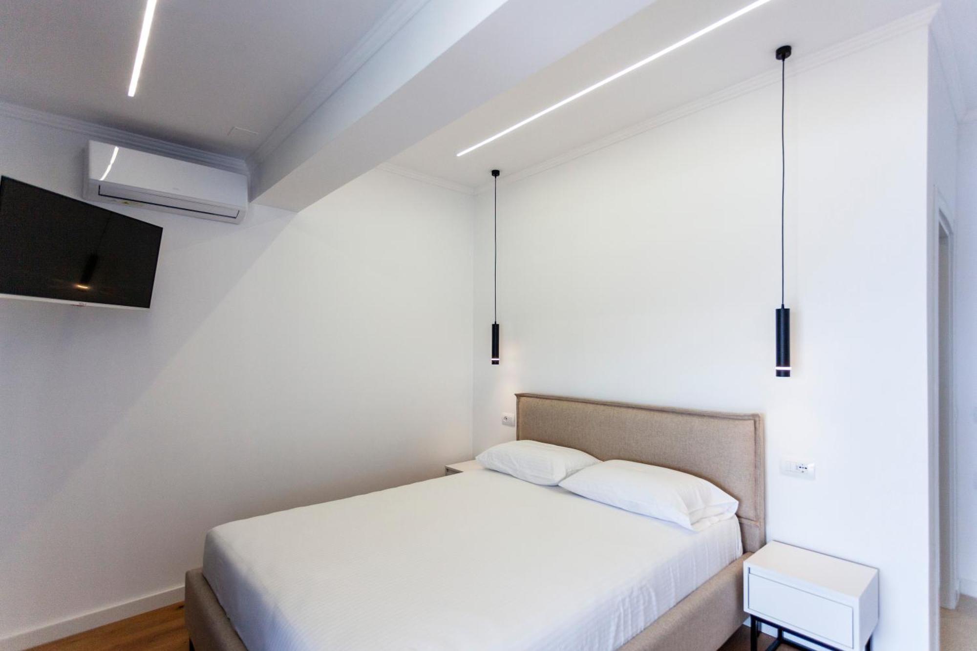 Ionio Rooms Himare Exterior photo