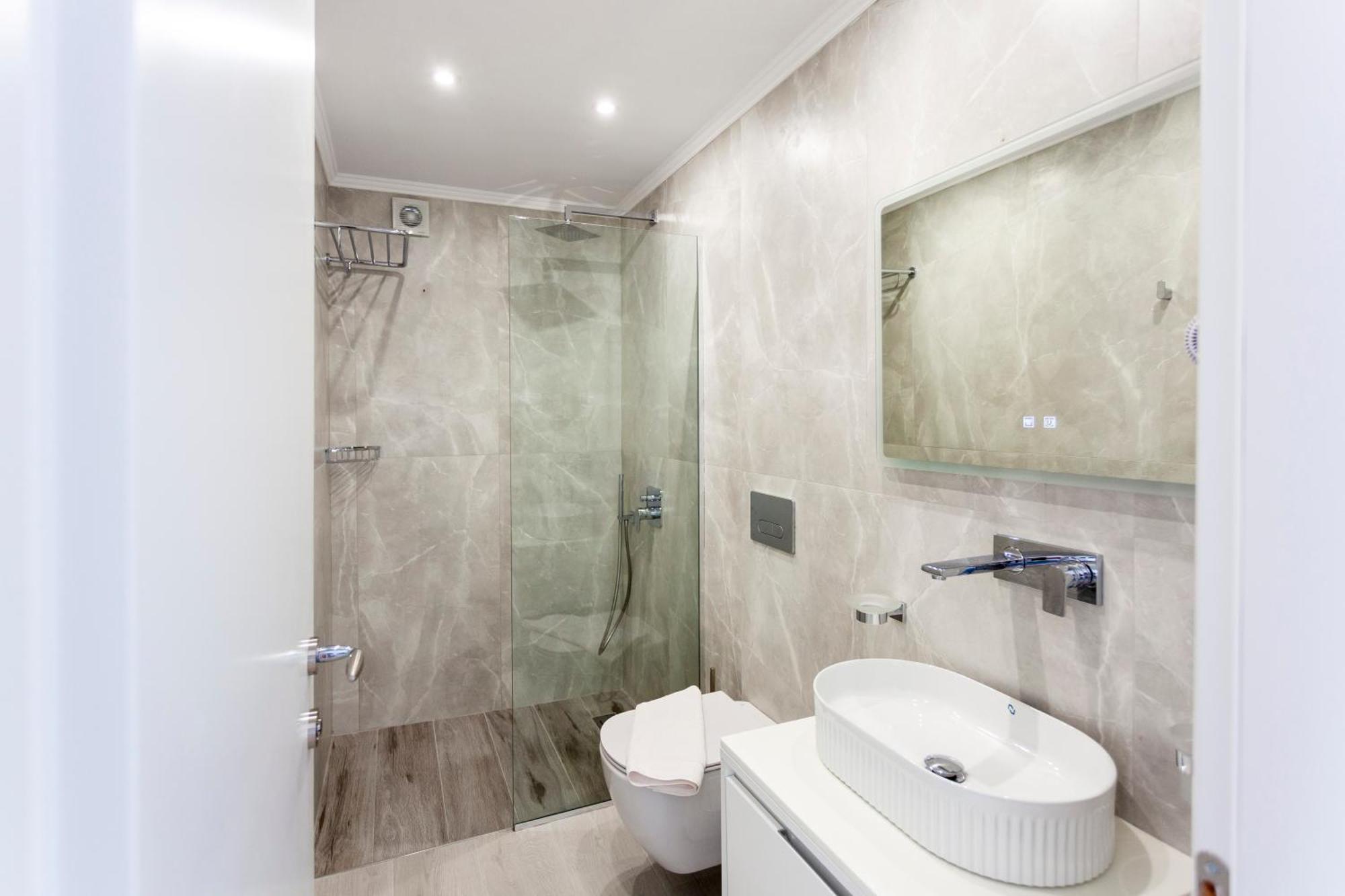 Ionio Rooms Himare Exterior photo