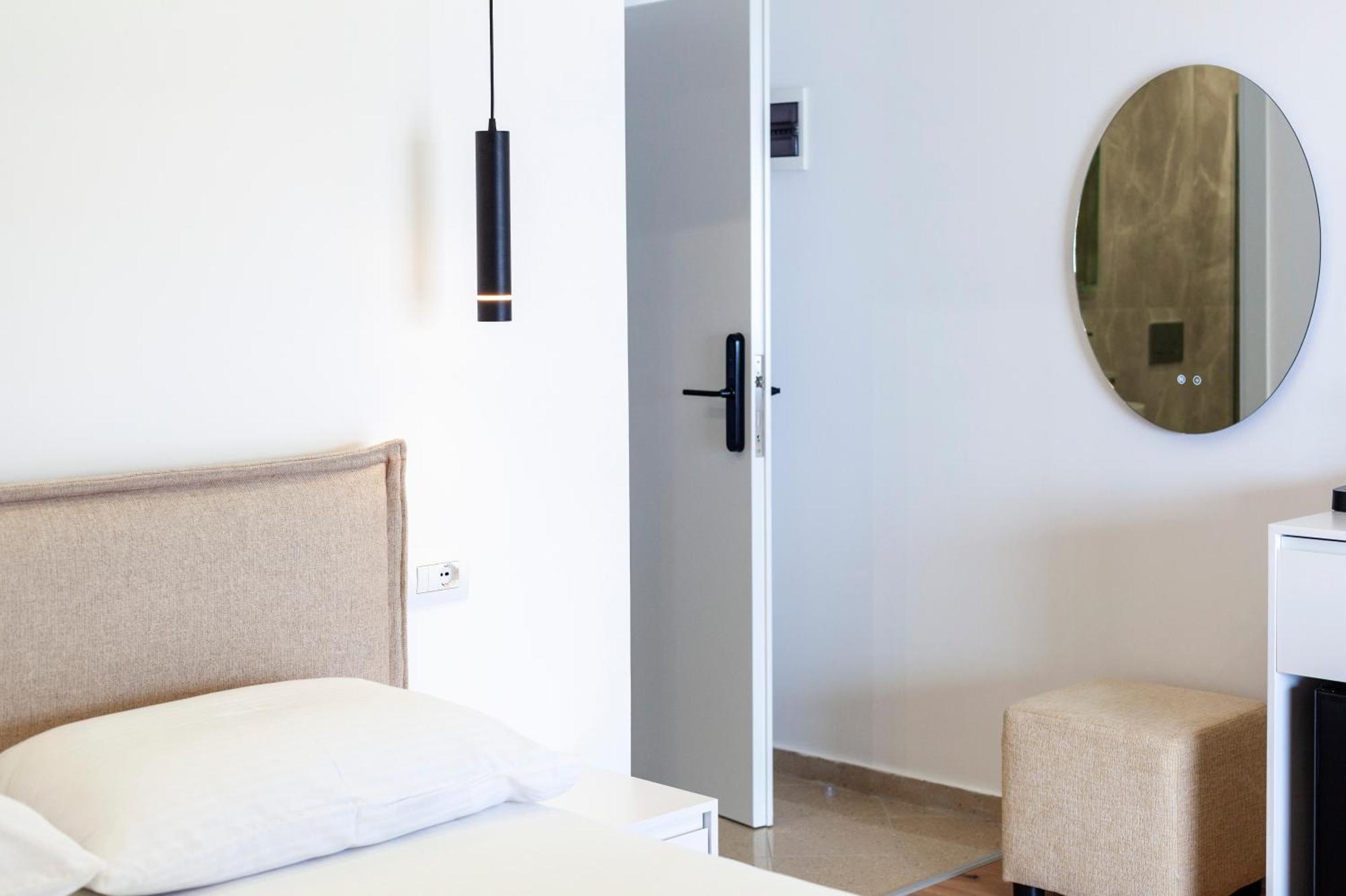 Ionio Rooms Himare Exterior photo